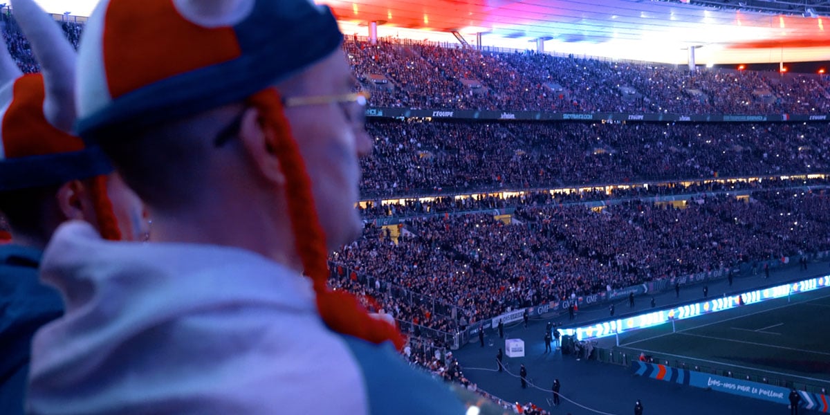 Récit de notre expérience fan au Stade de France pour la dernière rencontre du Tournoi des Six Nations entre l'Équipe de France de Rugby et l'Angleterre.  